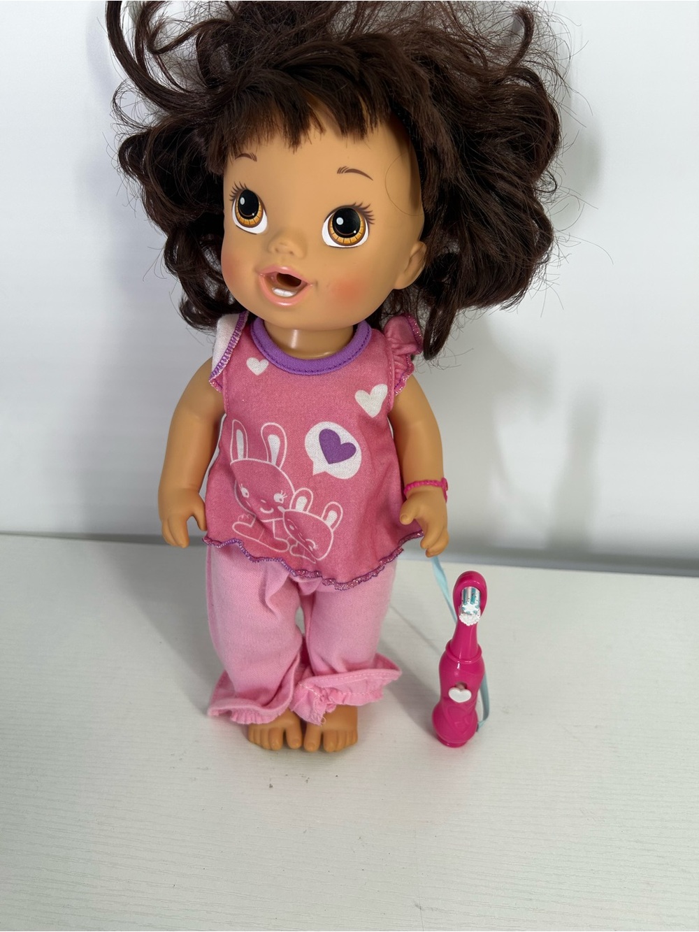 Baby Alive Brushy Brushy Baby Doll Brunette Original Shirt Toothbrush